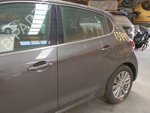 Left rear door PEUGEOT 208 I (CA_, CC_) 1.2 THP 110 | BP28052263C4