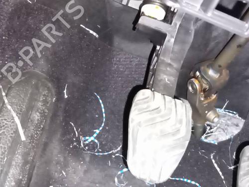 Used Clutch pedal DACIA SANDERO III [2021-2025]  20931968