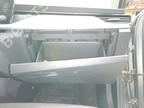 Glove box SKODA KAMIQ (NW4) 1.0 TSI | BP33203051C95 - Image 2