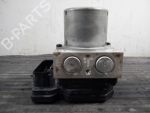 Used ABS pump KIA CARENS IV 1.7 CRDi (116 hp) 8316384