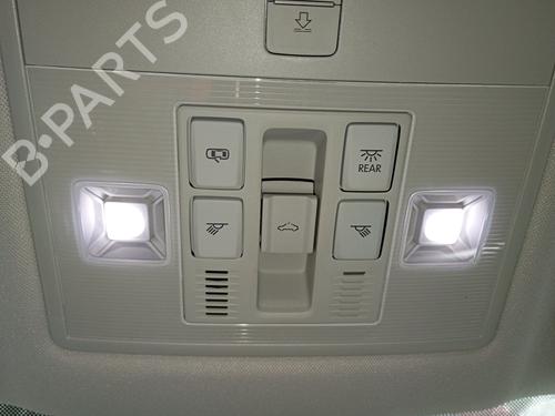 interior-roof-light-skoda-karoq-nu7-nd7-2017-33456524 main image