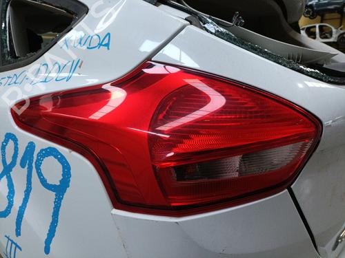 left-taillight-ford-focus-iii-2010-2011-2012-2013-2014-2015-2016-2017-2018-2019-2020-32393746 main image