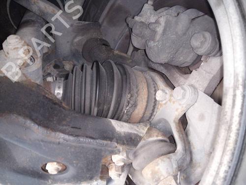 Used Right front steering knuckle MITSUBISHI PAJERO III (V7_W, V6_W) 3.2 Di-D (V68W, V78W) (165 hp) 10568345