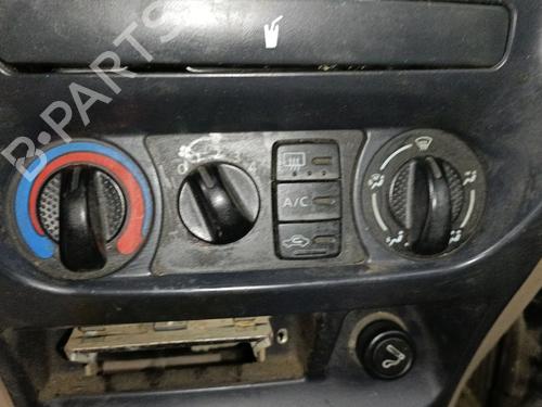 Used Climate control Climate control NISSAN TERRANO II (R20) 2.7 TD 4WD (101 hp) 40259877 40259877