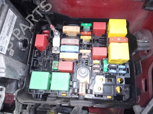 Used Fuse box PEUGEOT 208 I (CA_, CC_) 1.2 VTI 82 (82 hp) 16868253