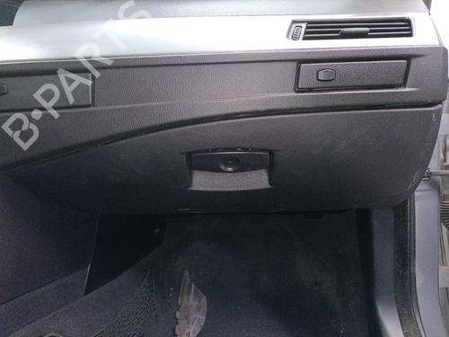 Used Glove box BMW 5 (E60) 530 d (218 hp) 22715191