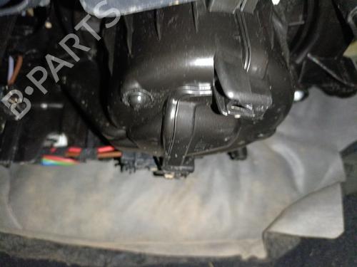 Used Heater blower motor Heater blower motor VW POLO VI (AW1, BZ1, AE1) 1.0 TSI (95 hp) 33431592 33431592