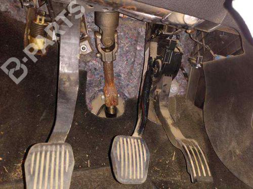 Used Break pedal Break pedal FORD KUGA I 2.0 TDCi 4x4 (140 hp) 8786921 8786921