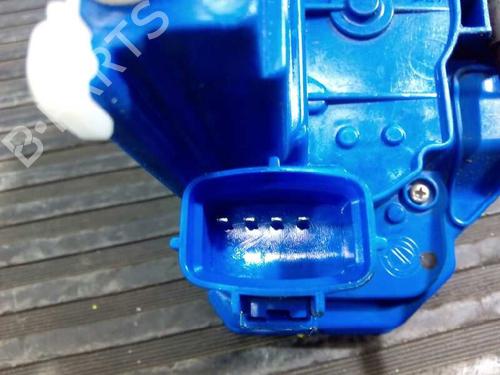 Front right lock FIAT 500L (351_, 352_) 1.6 D Multijet (199LYD1B) | BP475894C97 