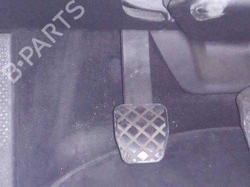 Used Clutch pedal VW PASSAT B6 (3C2) 2.0 TDI 16V (140 hp) 21572572