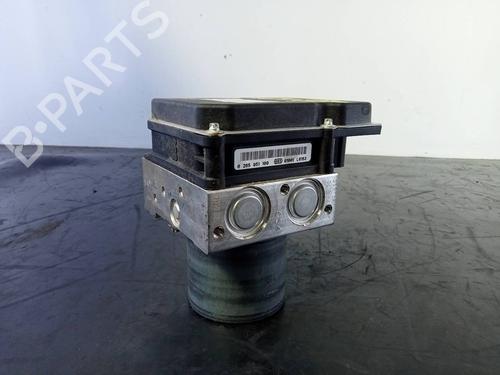 Used ABS pump BMW X1 (E84) sDrive 20 d (177 hp) 16821154