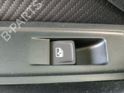 Used Left rear window switch SKODA KAMIQ (NW4) 1.5 TSI (150 hp) 28690010