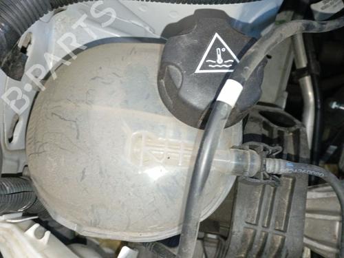 Used Expansion tank Expansion tank PEUGEOT 208 II (UB_, UP_, UW_, UJ_) 1.2 PureTech 75 (75 hp) 31169854 31169854