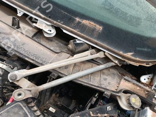 Used Front wiper motor Front wiper motor FORD TRANSIT COURIER B460 Box Body/MPV 1.5 TDCi (75 hp) 34397175 34397175