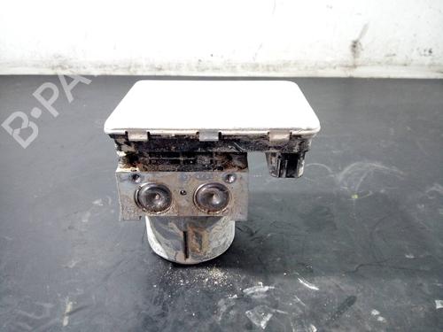 ABS Bremseaggregat BMW 1 (F40) 118 d (150 hp) 15539598
