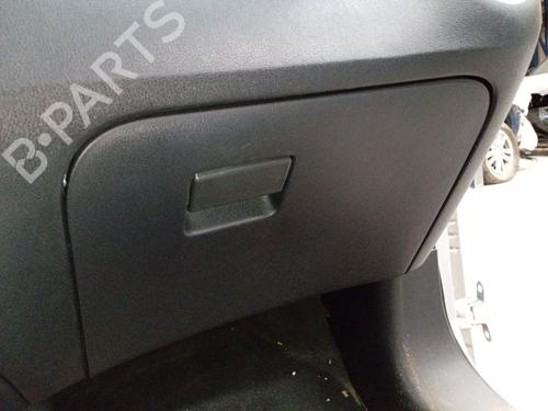 Used Glove box NISSAN JUKE (F15) 1.5 dCi (110 hp) 30703695