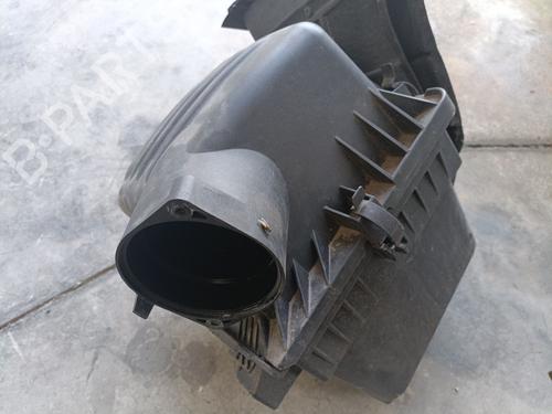 Used Air filter box JEEP GRAND CHEROKEE IV (WK, WK2) 3.0 CRD V6 4x4 (241 hp) 27457315