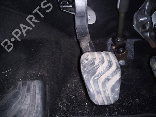 Used Clutch pedal RENAULT KADJAR (HA_, HL_) 1.6 dCi 130 4x4 (HLA4) (130 hp) 11176125