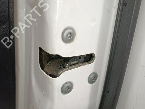 Serratura anteriore destra Serratura anteriore destra NISSAN NV200 / EVALIA Bus 1.5 dCi 90 (M20, M20M) (90 hp) 37515555 37515555