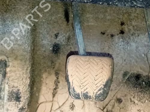 Used Clutch pedal TOYOTA AURIS (_E18_) 1.4 D-4D (NDE180_, NDE180R) (90 hp) 31010530