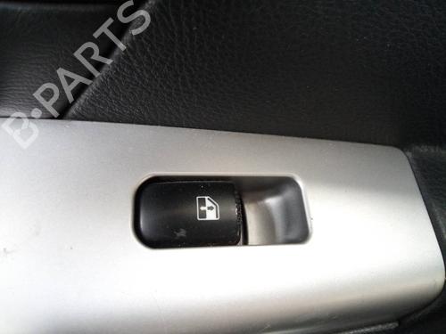 Used Right rear window switch HYUNDAI SANTA FÉ II (CM) 2.2 CRDi (155 hp) 17009912
