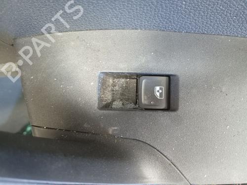 Used Right front window switch SEAT IBIZA V (KJ1, KJG) 1.0 TSI (95 hp) 31665188
