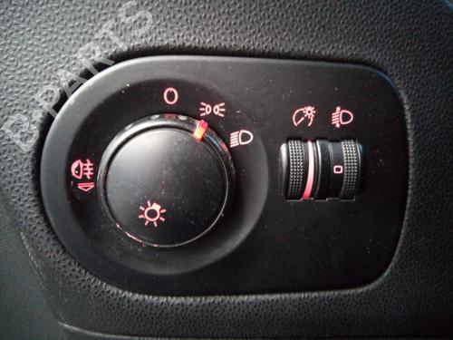 Used Headlight switch SEAT LEON (1P1) [2005-2013]  18356986
