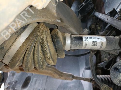 Arbre de transmission avant droit MERCEDES-BENZ GLA (H247) AMG GLA 35 4-matic (247.751) (306 hp) 30152359