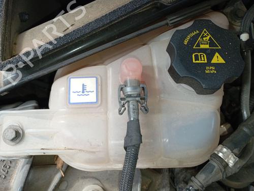 expansion-tank-alfa-romeo-giulia-952_-2015-40228344 main image