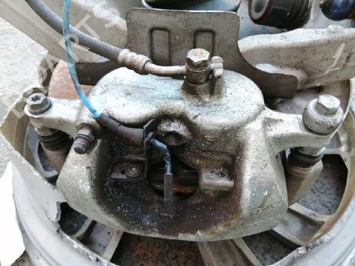 Used Left front brake caliper LAND ROVER DISCOVERY V (L462) 3.0 Td6 4x4 (258 hp) 11588137