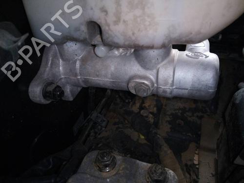 Used Brake master cylinder KIA SORENTO I (JC) 2.5 CRDi 4WD (140 hp) 11381764