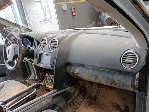 Instrumentbræt MERCEDES-BENZ M-CLASS (W164) ML 320 CDI 4-matic (164.122) (224 hp) 28070894