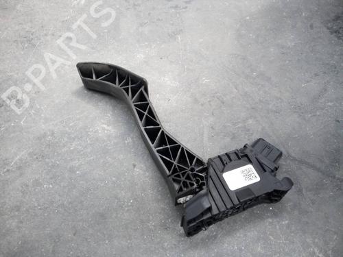Used Pedal AUDI A3 Limousine (8VS, 8VM) 1.6 TDI quattro (110 hp) 13615989