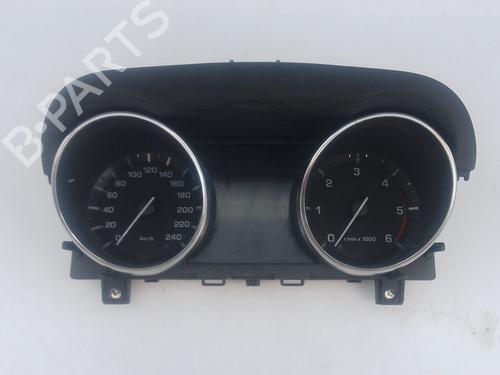 Used Instrument cluster Instrument cluster LAND ROVER RANGE ROVER EVOQUE (L538) 2.2 D (150 hp) 37521482 37521482