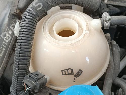 expansion-tank-audi-a3-8p1-2003-2004-2005-2006-2007-2008-2009-2010-2011-2012-2013-38535670 main image