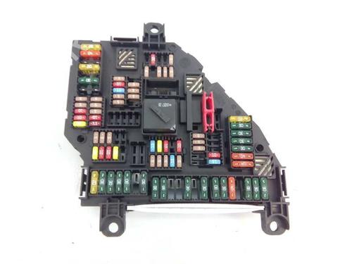 Used Fuse box BMW 5 (F10) 520 d (184 hp) 3013810