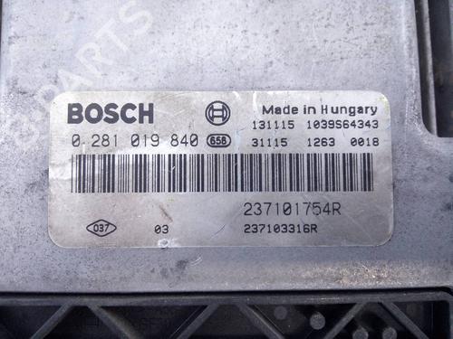 Engine control unit (ECU) RENAULT TRAFIC II Van (FL)  | BP21284131M57 
