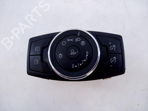 Used Headlight switch FORD FOCUS III [2010-2020]  22385091