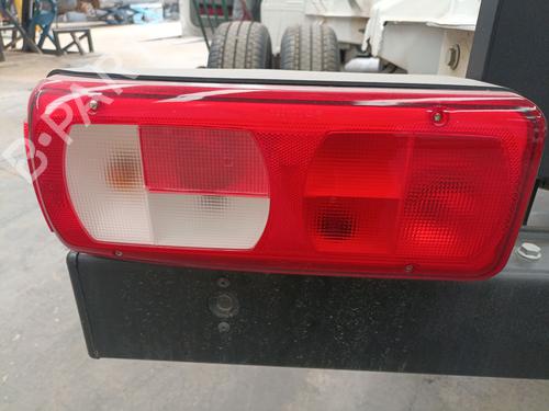 Used Left taillight VW CRAFTER Platform/Chassis (SZ_) 2.0 TDI RWD (SZB, SZC, SZD, SZH, SZI, SZO, SZP, SZQ) (163 hp) 29019177