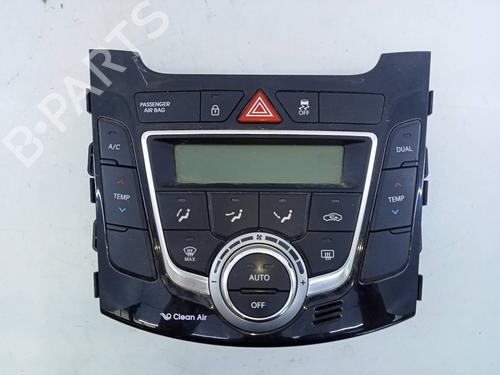 Used Climate control HYUNDAI i30 (GD) 1.4 CRDi (90 hp) 16550667