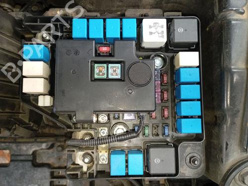 Used Fuse box Fuse box 39066583 39066583
