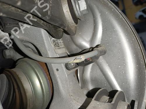 Højre hjullejehus spindel AUDI Q5 (FYB, FYG) 55 TFSI e quattro (265 hp) 31307953