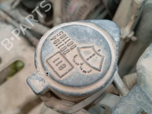 Used Windscreen washer tank TOYOTA LAND CRUISER 90 (_J9_) 3.0 TD (KZJ90_, KZJ95_, KZJ90R, KZJ95R, KZJ90W, KZJ95W) (125 hp) 30125090