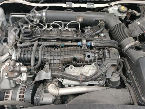 Motor Motor VOLVO V40 Cross Country (526) D3 (150 hp) 40610772 40610772