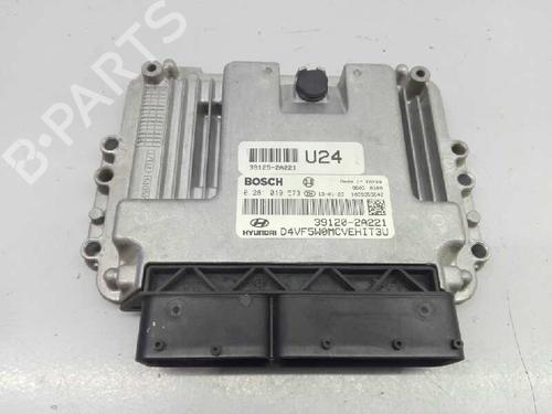 Calculateur moteur (ecu) HYUNDAI i40 I (VF) 1.7 CRDi (116 hp) 2563189