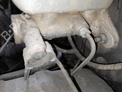 Used Brake master cylinder HYUNDAI TERRACAN (HP) 2.9 CRDi 4WD (163 hp) 25756474