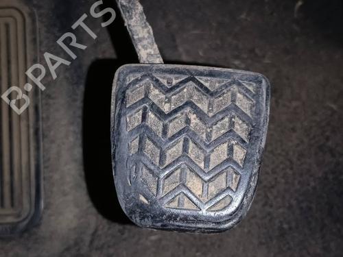 Used Clutch pedal TOYOTA HILUX VII Pickup (_N1_, _N2_, _N3_) 2.5 D-4D 4WD (KUN25) (144 hp) 22315204