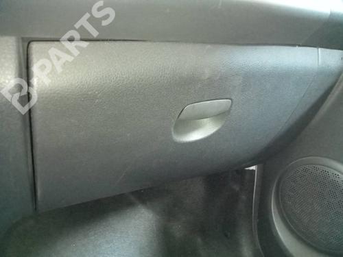 glove-box-dacia-sandero-ii-15-dci-2012-10770413 main image
