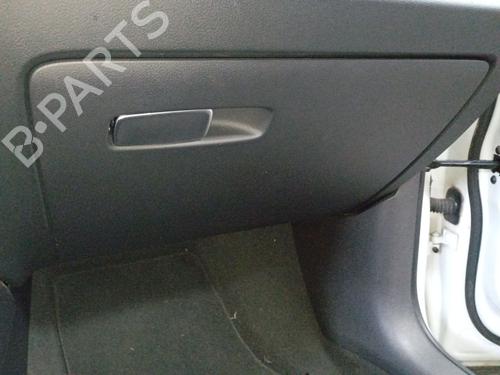 Used Glove box AUDI Q3 (8UB, 8UG) 2.0 TDI (140 hp) 30641259