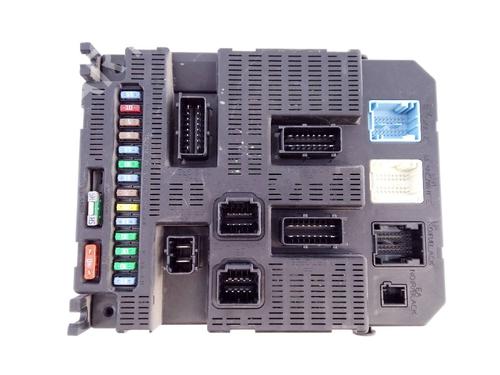 Used Fuse box CITROËN C4 Coupe (LA_) [2004-2013]  19264136